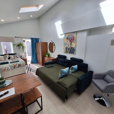 New, Stylish Studio Flat With Private Patio And Free On-Street Parking Check Out At 11Am Bournemouth Luaran gambar